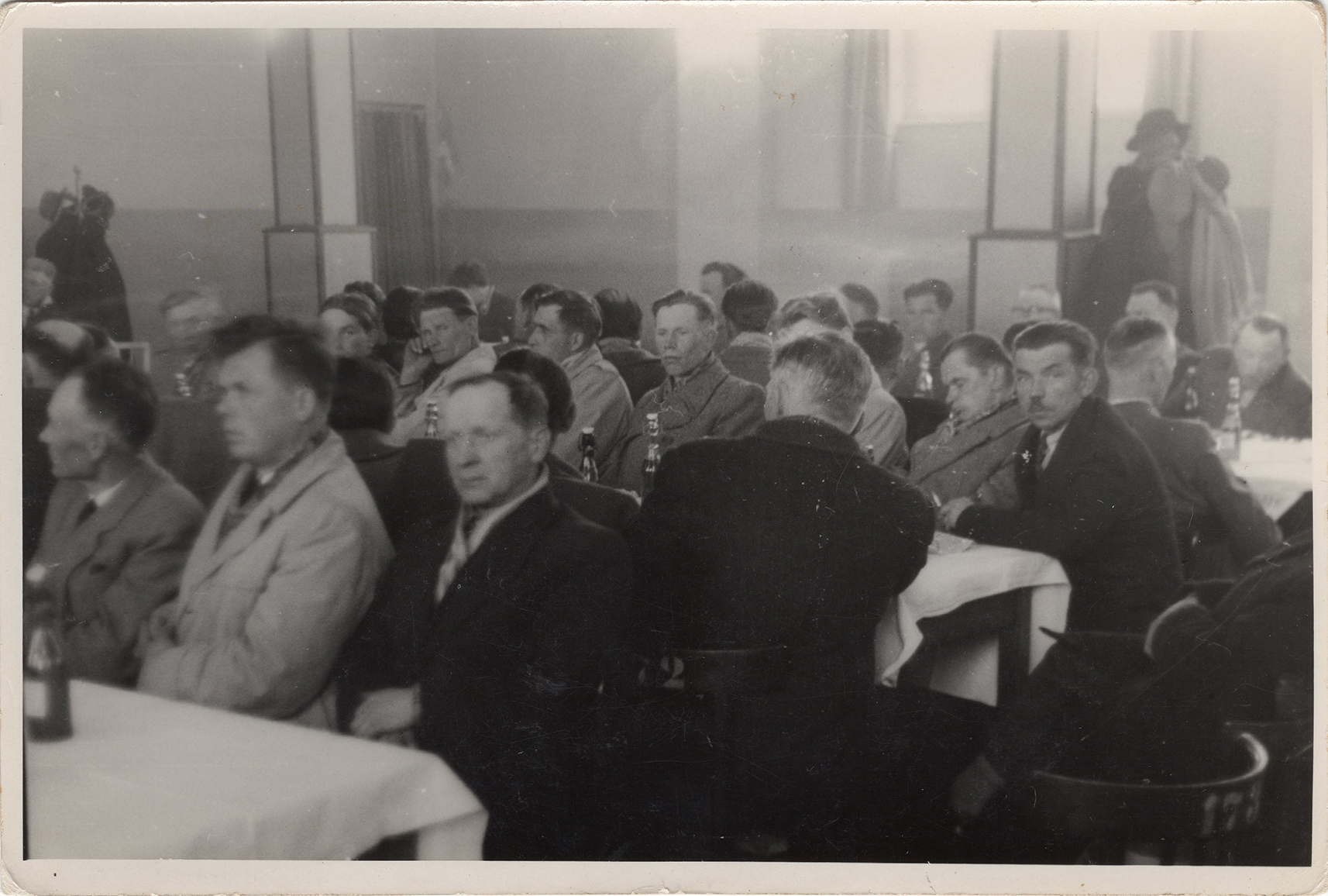 Fotografie ze spotkania SOP pracowników DZCH lata 60-te XX wieku (1)