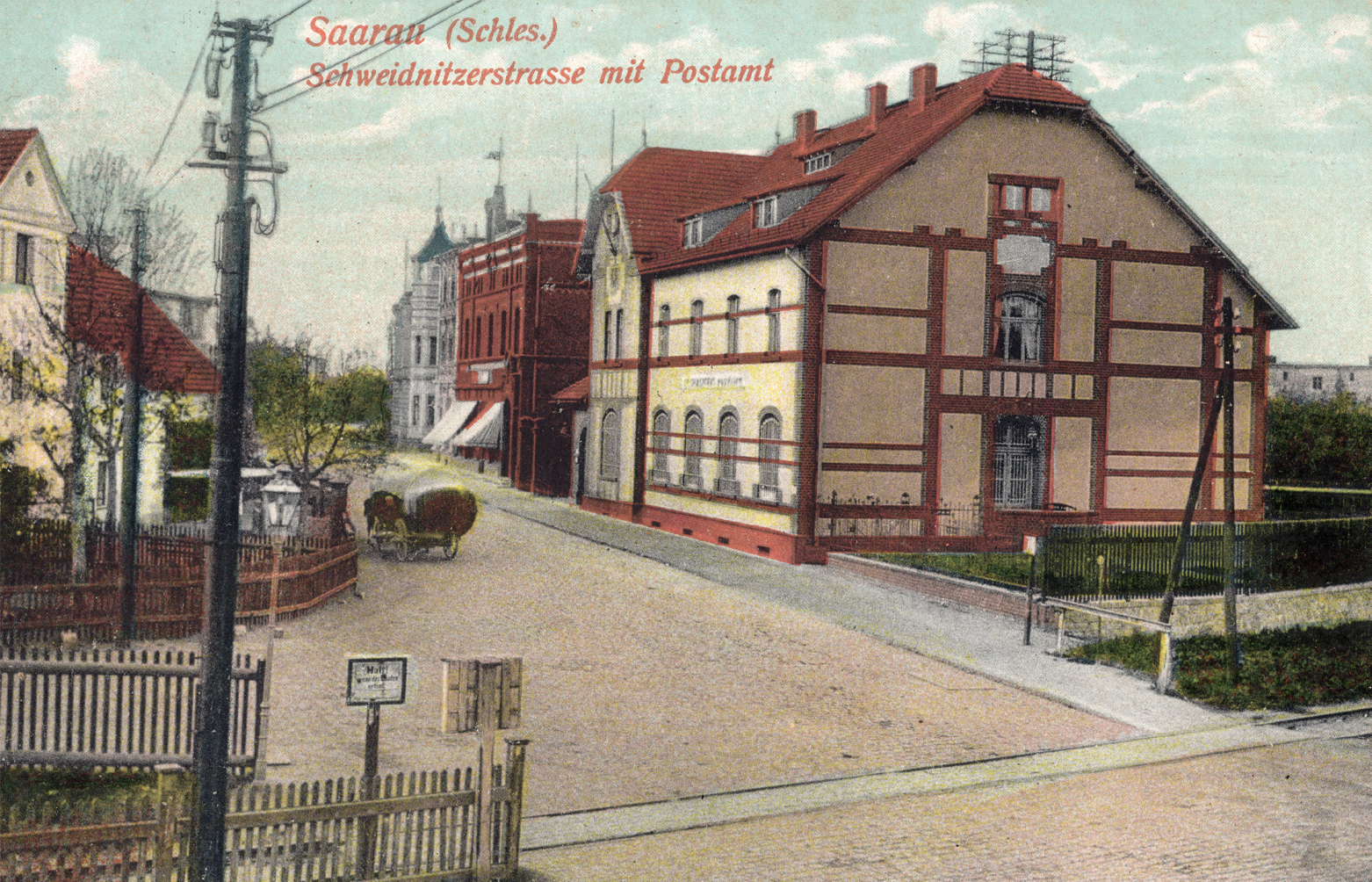 Saarau Schweidnitzerstrasse mit Postamt ok. 1920 (1)